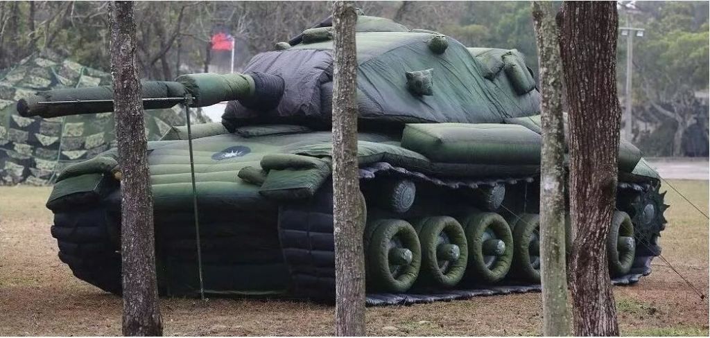 容县军用充气坦克