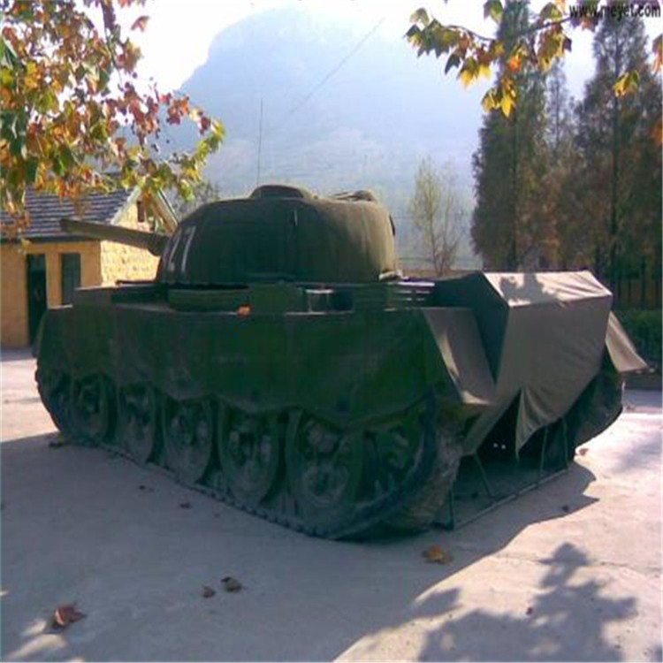 容县大型充气坦克